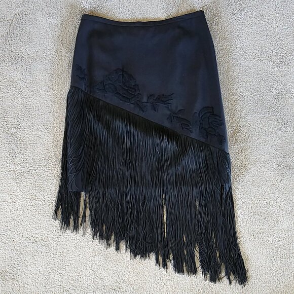 VTG BCBGMAXAZRIA wool black embroidered/fringe skirt Sz 4 - Picture 12 of 16